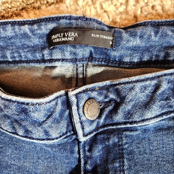 VERA WANG SLIM STRAIGHT LEG JEANS-SIZE 16 - Picture 6 of 11